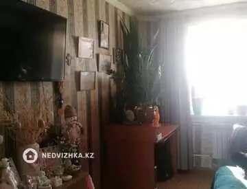 3-комнатная квартира, этаж 4 из 10, 72 м²