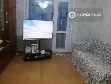 3-комнатная квартира, этаж 4 из 10, 72 м²