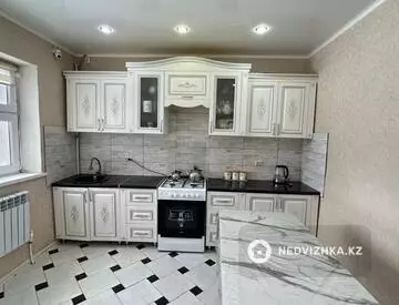 4-комнатный дом, 7 соток, 118 м²