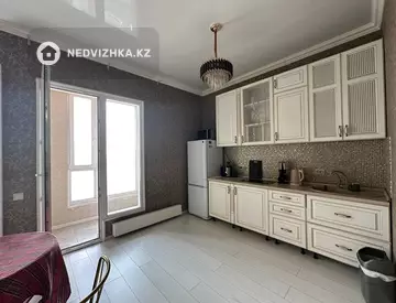 1-комнатная квартира, этаж 8 из 4, 38 м²