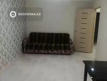 3-комнатная квартира, этаж 1 из 3, 63 м², На длительный срок