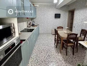 2-комнатная квартира, этаж 13 из 13, 70 м²