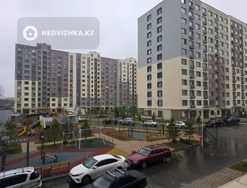 3-комнатная квартира, этаж 2 из 15, 74 м²