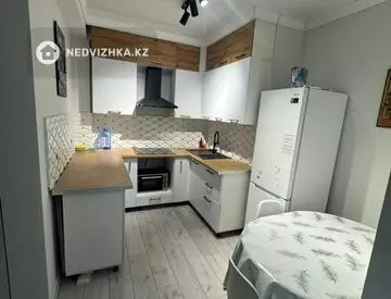3-комнатная квартира, этаж 1 из 5, 85 м², На длительный срок