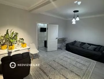 3-комнатная квартира, этаж 1 из 5, 85 м², На длительный срок