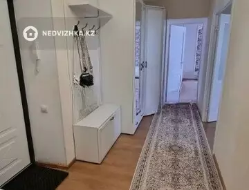 2-комнатная квартира, этаж 8 из 9, 67 м²