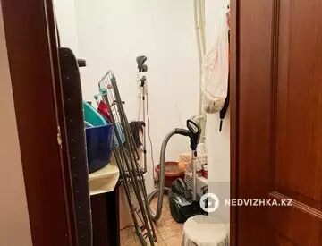 2-комнатная квартира, этаж 2 из 5, 64 м²