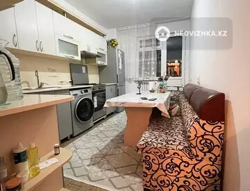 2-комнатная квартира, этаж 2 из 5, 64 м²