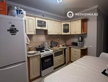 1-комнатная квартира, этаж 9 из 9, 38 м²