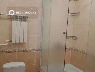 1-комнатная квартира, этаж 2 из 5, 54 м², На длительный срок