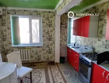 2-комнатная квартира, этаж 2 из 5, 50 м², Посуточно