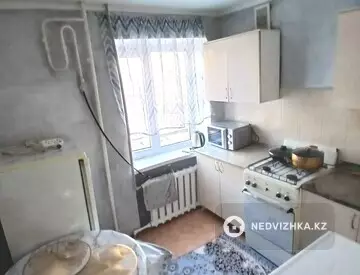 2-комнатная квартира, этаж 2 из 4, 48 м², Посуточно