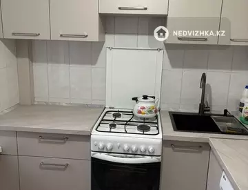 2-комнатная квартира, этаж 3 из 5, 45 м², На длительный срок