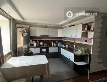 3-комнатная квартира, этаж 10 из 10, 77 м²