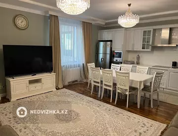 3-комнатная квартира, этаж 6 из 12, 140 м²