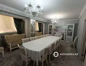 3-комнатная квартира, этаж 5 из 9, 90 м²