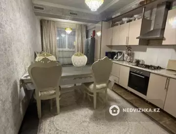 3-комнатная квартира, этаж 2 из 10, 100 м²