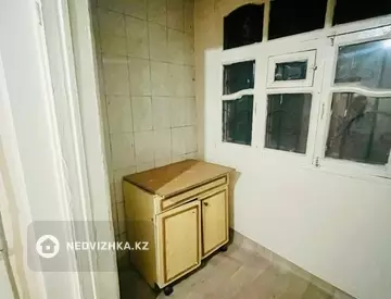 3-комнатная квартира, этаж 1 из 5, 68 м²