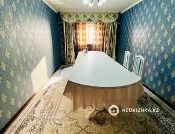 4-комнатная квартира, этаж 5 из 5, 74 м²