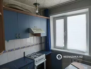 2-комнатная квартира, этаж 3 из 5, 44 м²