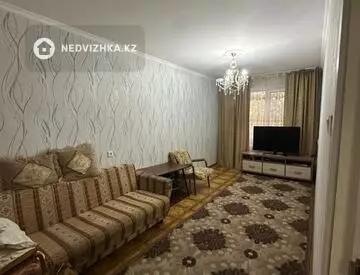 4-комнатная квартира, этаж 4 из 5, 76 м²