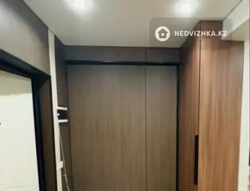 2-комнатная квартира, этаж 4 из 5, 50 м²