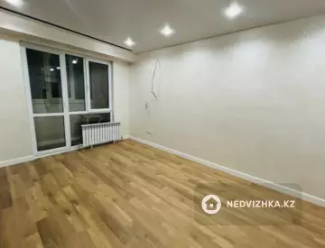 2-комнатная квартира, этаж 4 из 5, 50 м²