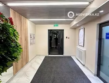 3-комнатная квартира, этаж 2 из 12, 90 м²