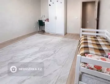 3-комнатная квартира, этаж 2 из 10, 86 м²