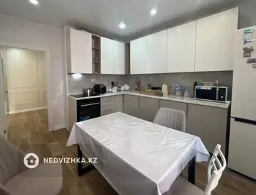 4-комнатная квартира, этаж 6 из 9, 106 м²