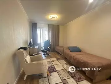 4-комнатная квартира, этаж 6 из 9, 106 м²
