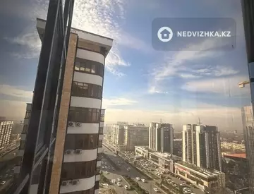 3-комнатная квартира, этаж 13 из 16, 141 м²