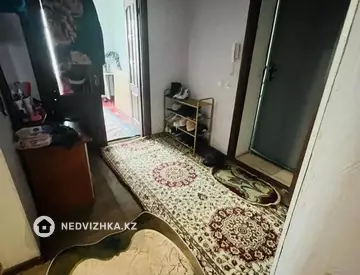 2-комнатная квартира, этаж 4 из 4, 60 м²