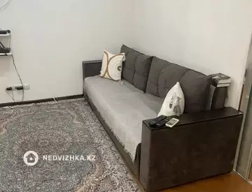 2-комнатная квартира, этаж 3 из 4, 40 м²