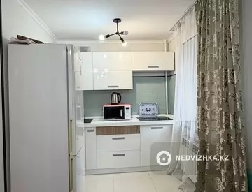 2-комнатная квартира, этаж 3 из 4, 40 м²