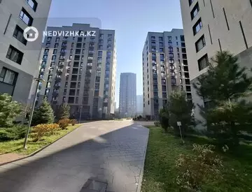 2-комнатная квартира, этаж 8 из 12, 70 м²