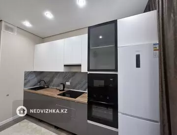 1-комнатная квартира, этаж 12 из 12, 40 м²