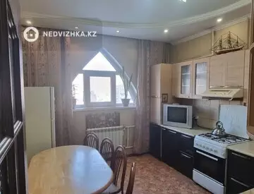 3-комнатная квартира, этаж 8 из 9, 75 м²