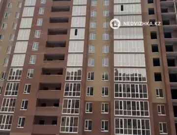 2-комнатная квартира, этаж 8 из 12, 47 м²