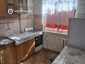 2-комнатная квартира, этаж 2 из 5, 48 м², На длительный срок