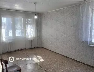 2-комнатная квартира, этаж 2 из 5, 48 м², На длительный срок
