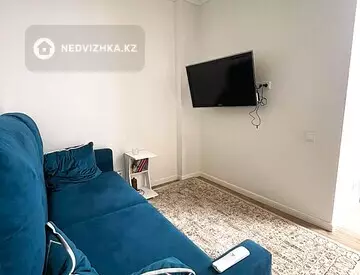 2-комнатная квартира, этаж 2 из 18, 49 м²