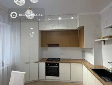 2-комнатная квартира, этаж 3 из 5, 65 м²