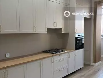2-комнатная квартира, этаж 3 из 5, 84 м²