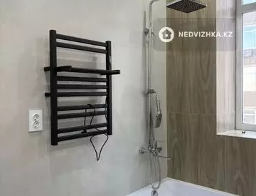 2-комнатная квартира, этаж 3 из 5, 84 м²