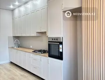 2-комнатная квартира, этаж 3 из 5, 84 м²