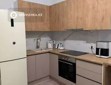 2-комнатная квартира, этаж 4 из 12, 46 м²