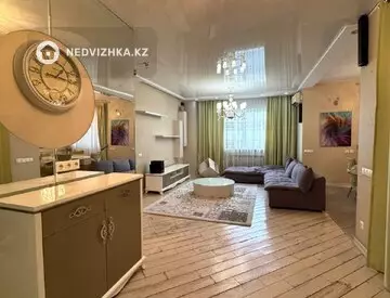 4-комнатная квартира, этаж 9 из 25, 125 м²