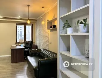 3-комнатная квартира, этаж 5 из 12, 101 м²