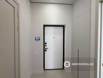 2-комнатная квартира, этаж 4 из 12, 43 м²